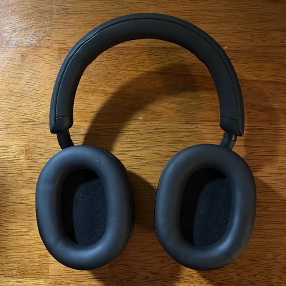 Sony WH-1000XM5 Wireless Headphones - Picture 3 of 11